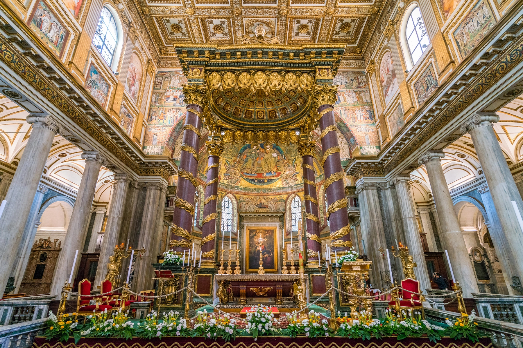 Interieur van de Santa Maria Maggiore basiliek in Rome