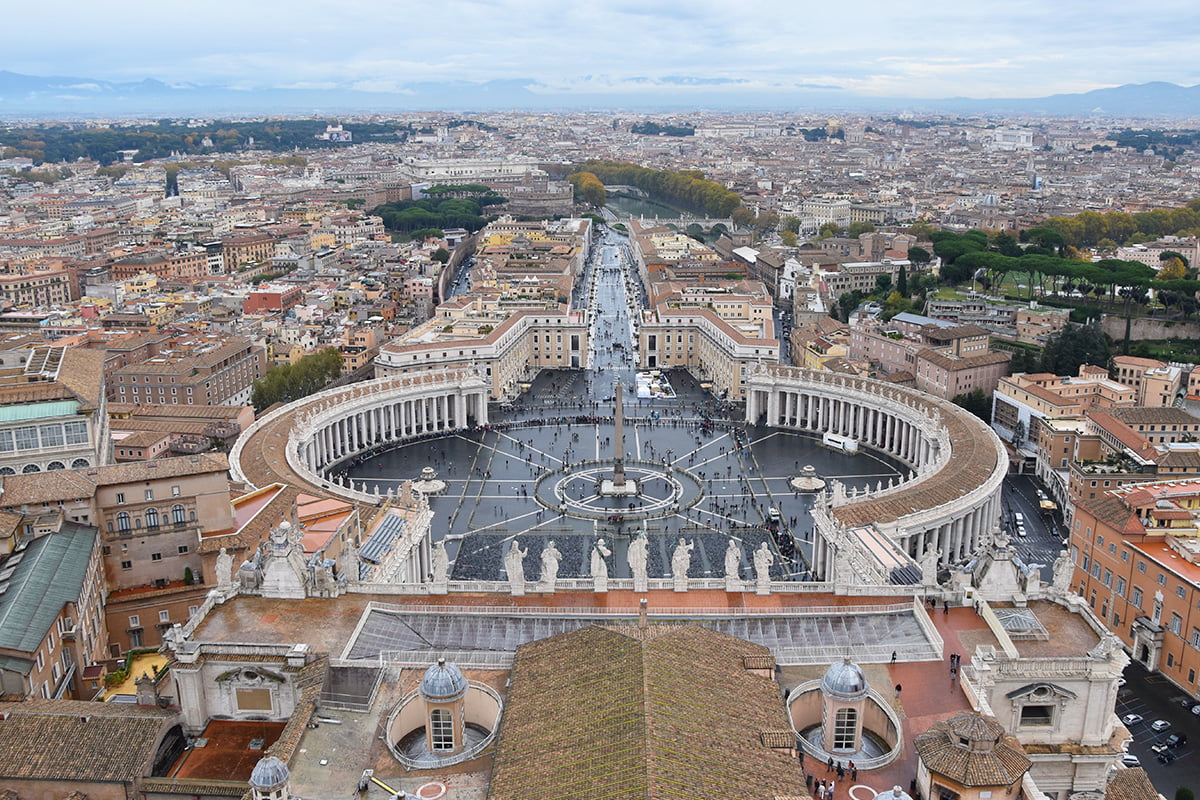 Het Sint-Pietersplein in Rome